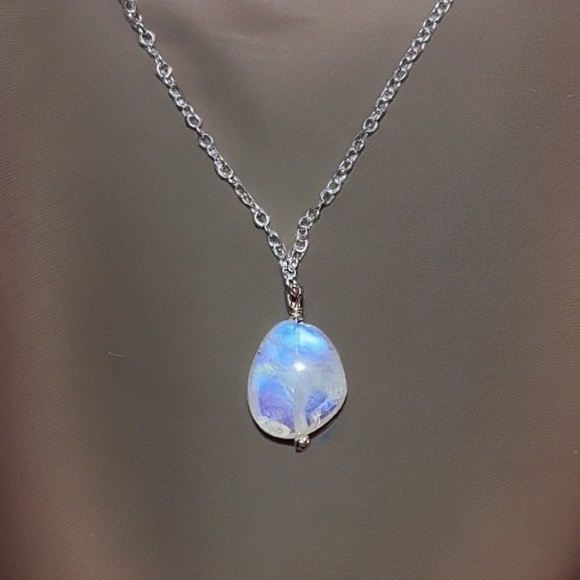 High Quality Genuine Rainbow Moonstone Pendant Necklace! - Picture 1 of 11